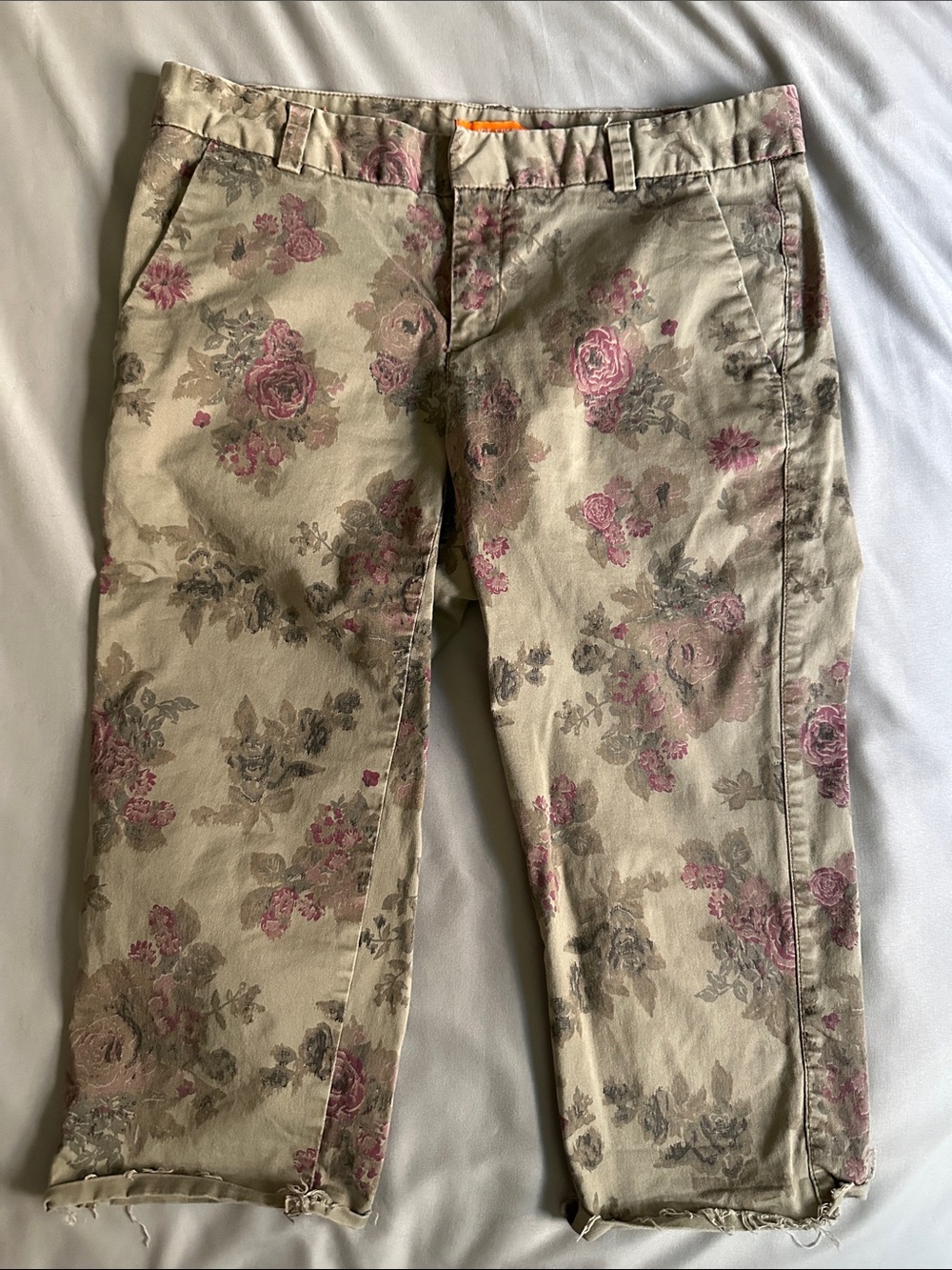 Joe Fresh Floral Capri Pants in Green & Pink Size 2